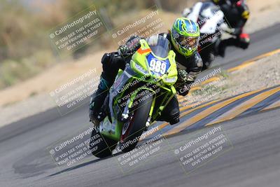 media/Nov-05-2022-SoCal Trackdays (Sat) [[f8d9b725ab]]/Turn 2 (1120am)/